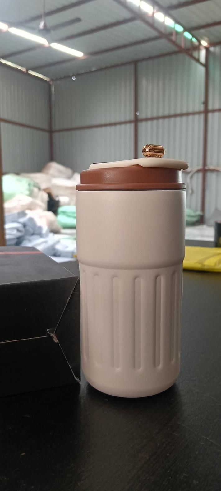 Smart Temperature Display Coffee Mug – 420ml Insulated Travel Tumbler